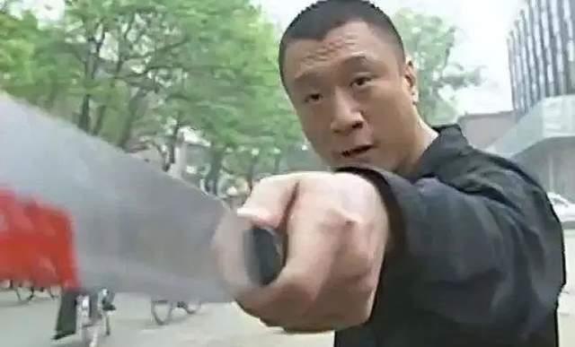 刘华强吃瓜鬼畜视频,笑料横生，网友直呼“太魔性”