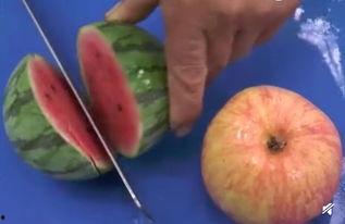 吃瓜吃苹果,苹果与吃瓜的甜蜜邂逅