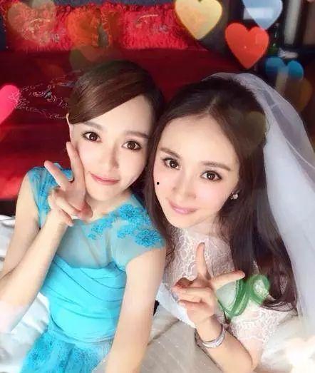 五姐妹吃瓜,夏日里的欢乐时光