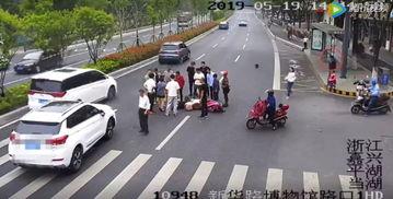 吃瓜群众漂移的图片,捕捉街头潮流风采