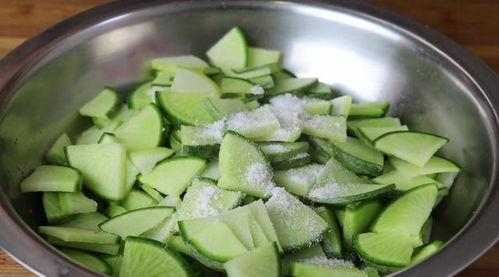 炒着吃的杏瓜,杏瓜炒制新体验